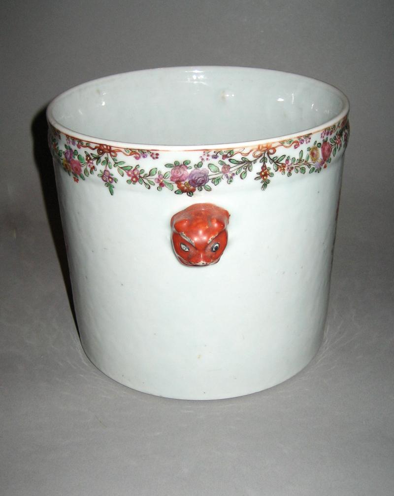 1961.1424.001 Wine cooler side view
