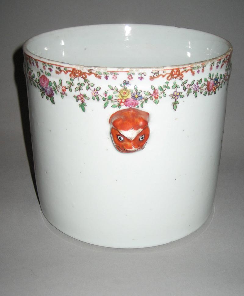 1961.1424.002 Wine cooler side