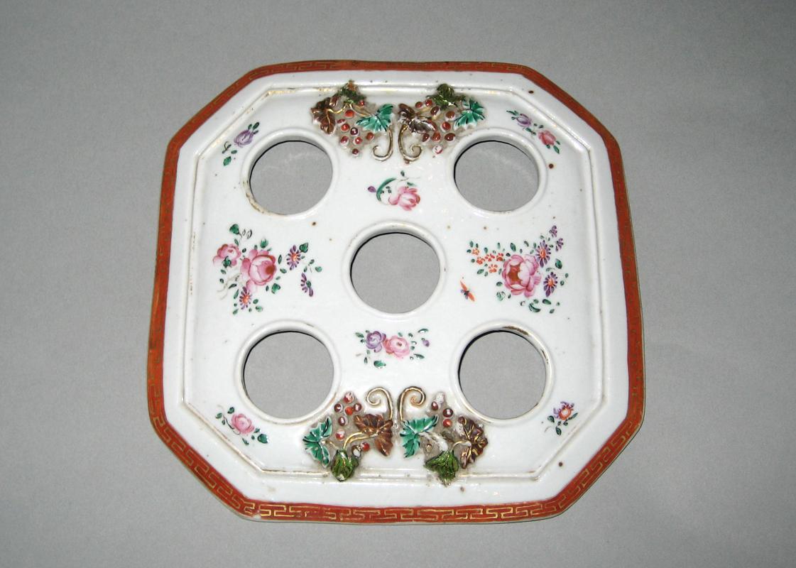 1961.1430.012 Bough Pot lid upper