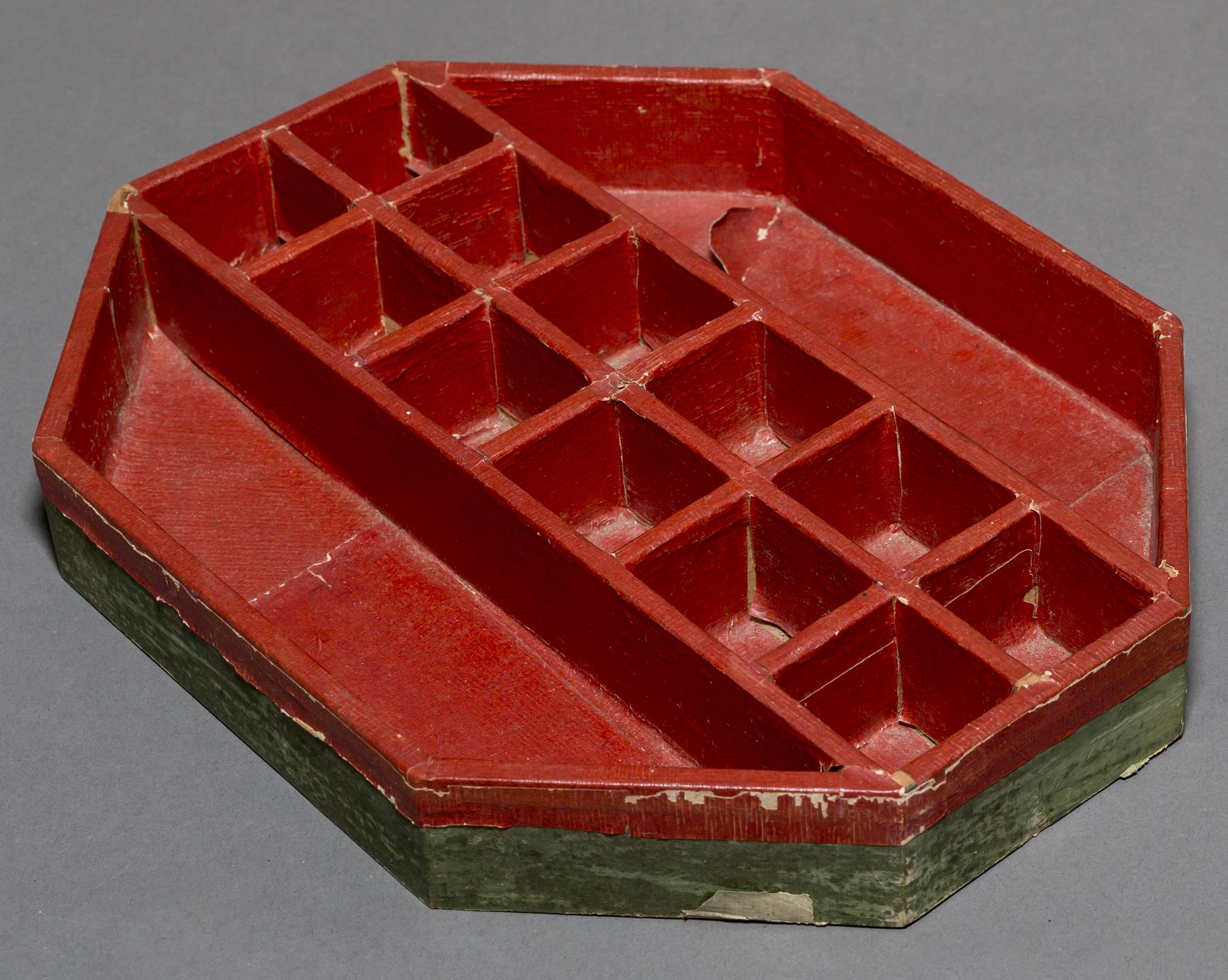 1961.1445 B Tray, view 1