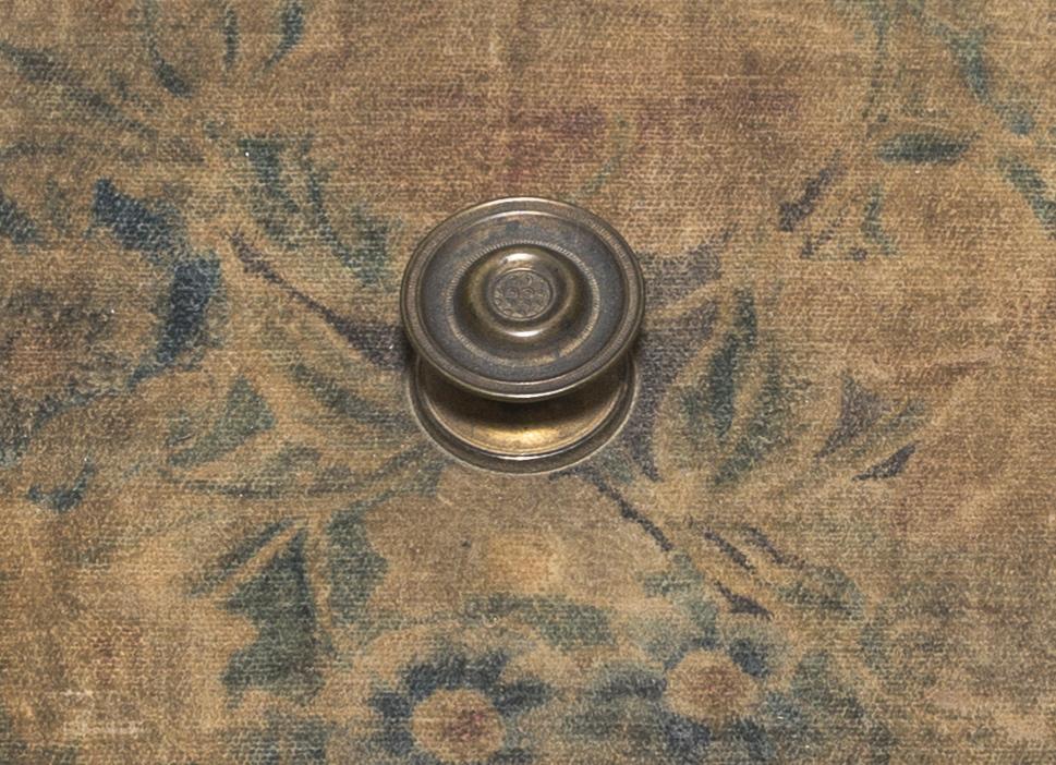 1961.1445 A Box, detail 5