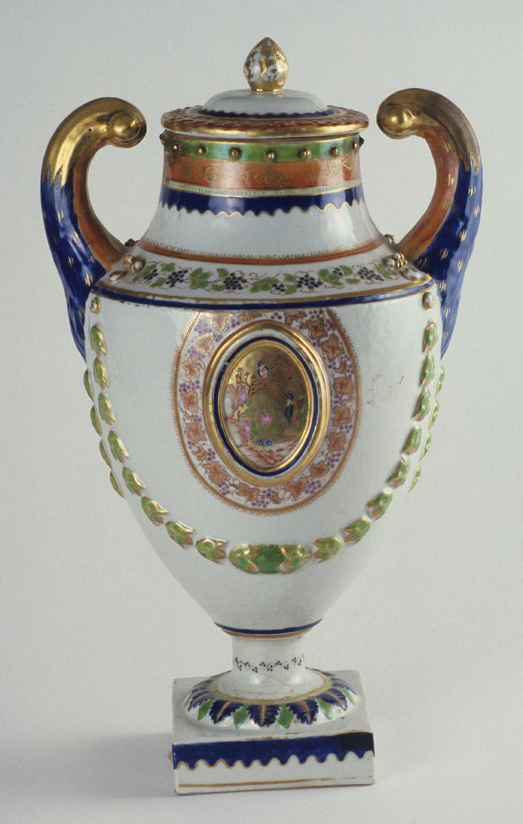 1961.1451.001 A, B Urn