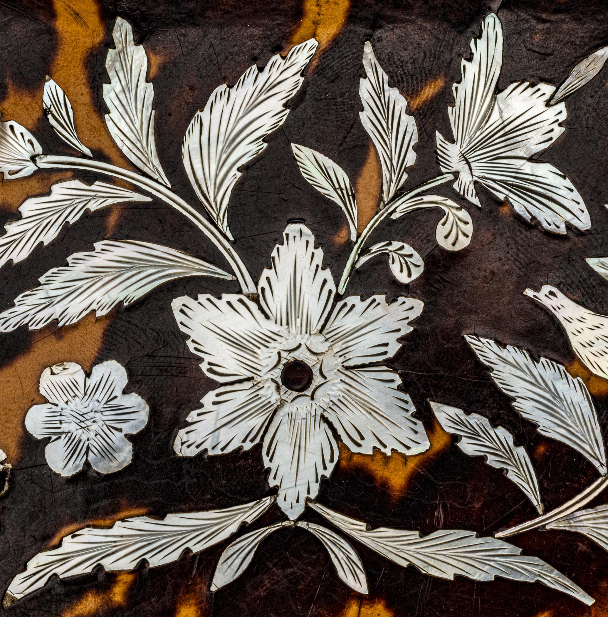 1961.1452 Box, detail 1
