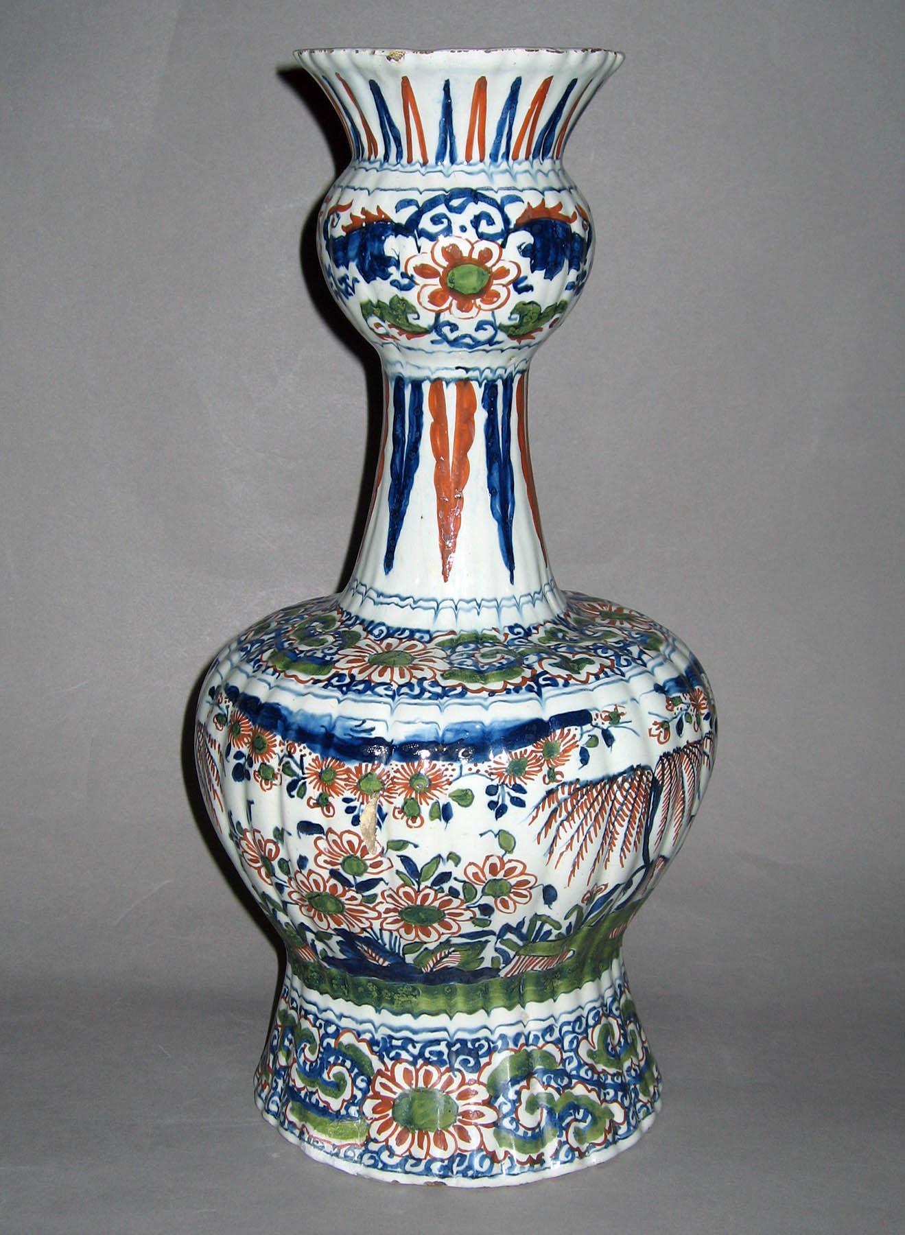 1961.1461.001 Delftware vase