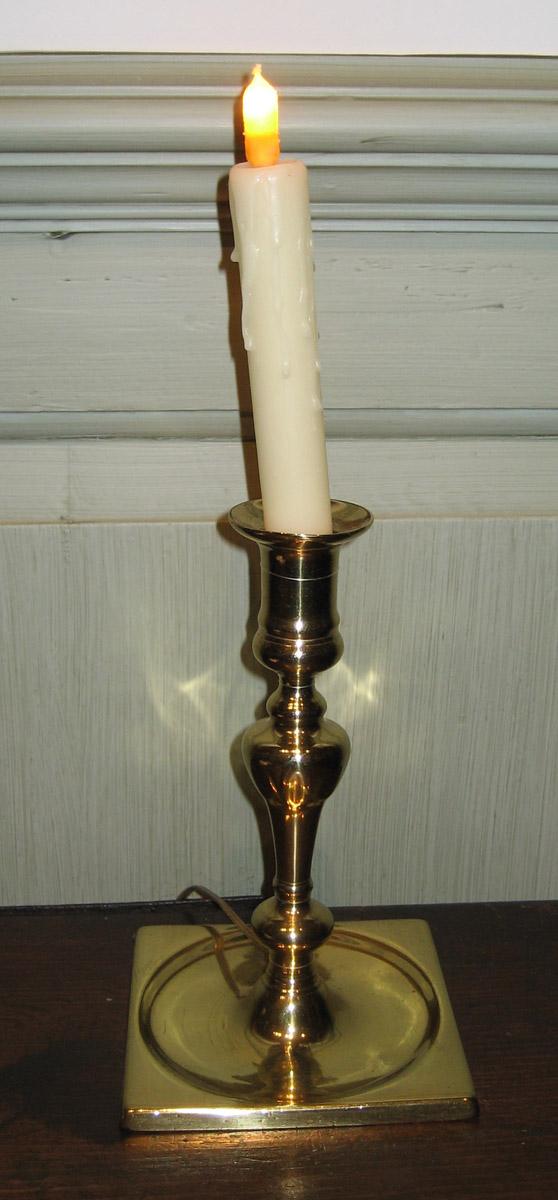 1961.1472.002 Candlestick