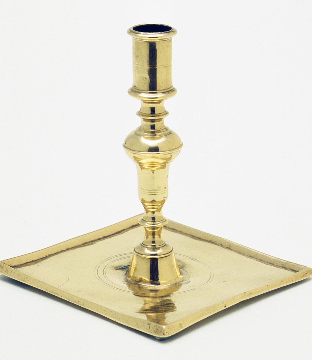 1961.1474 Candlestick