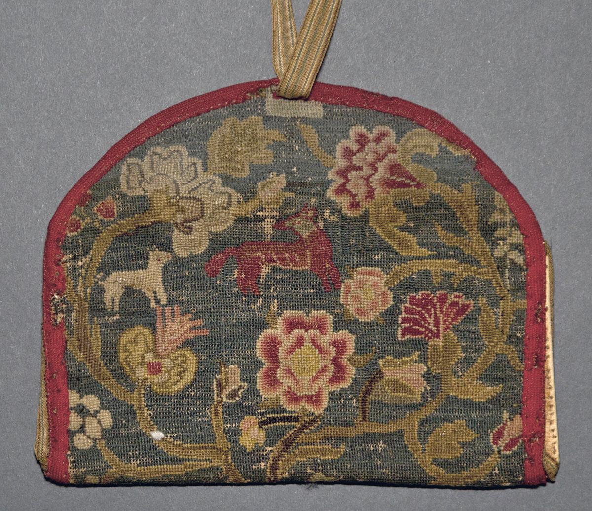 1961.1476 Pocketbook, Pattern