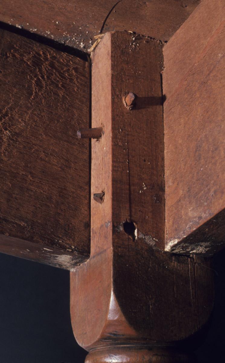 1961.1477 Table, detail 1