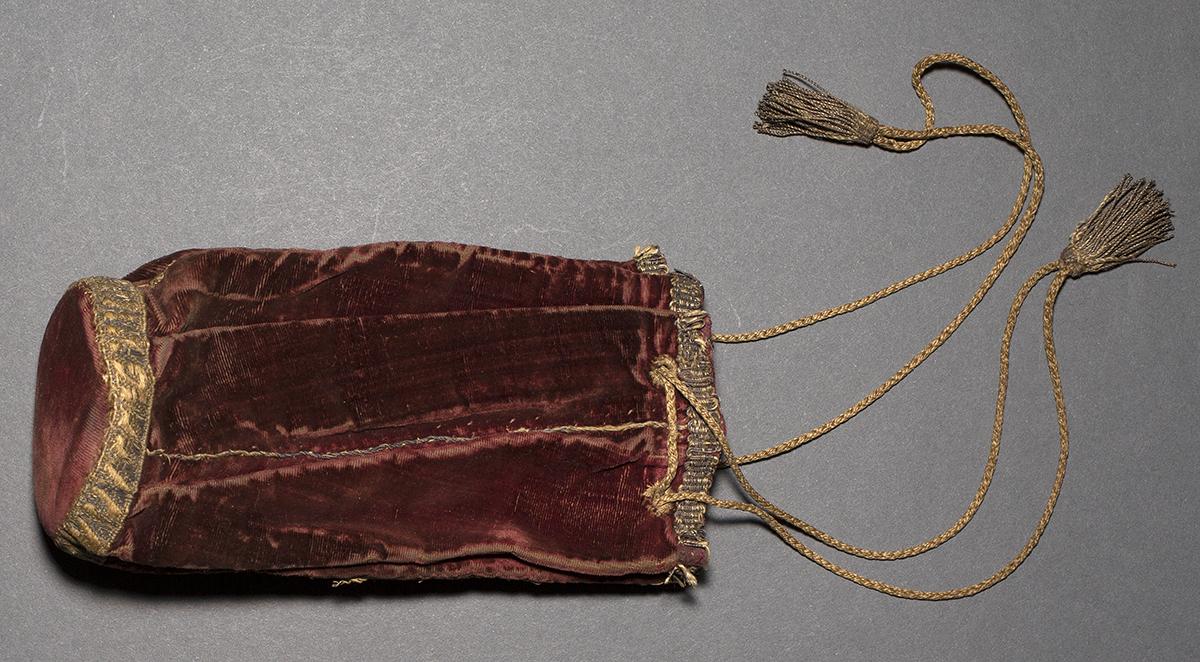 1961.1485 Bag, View 2