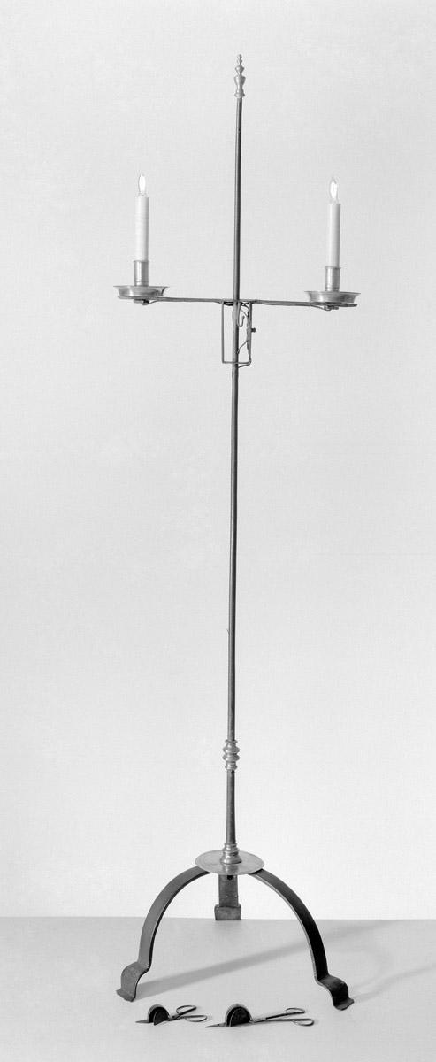 1961.1549 Candlestand