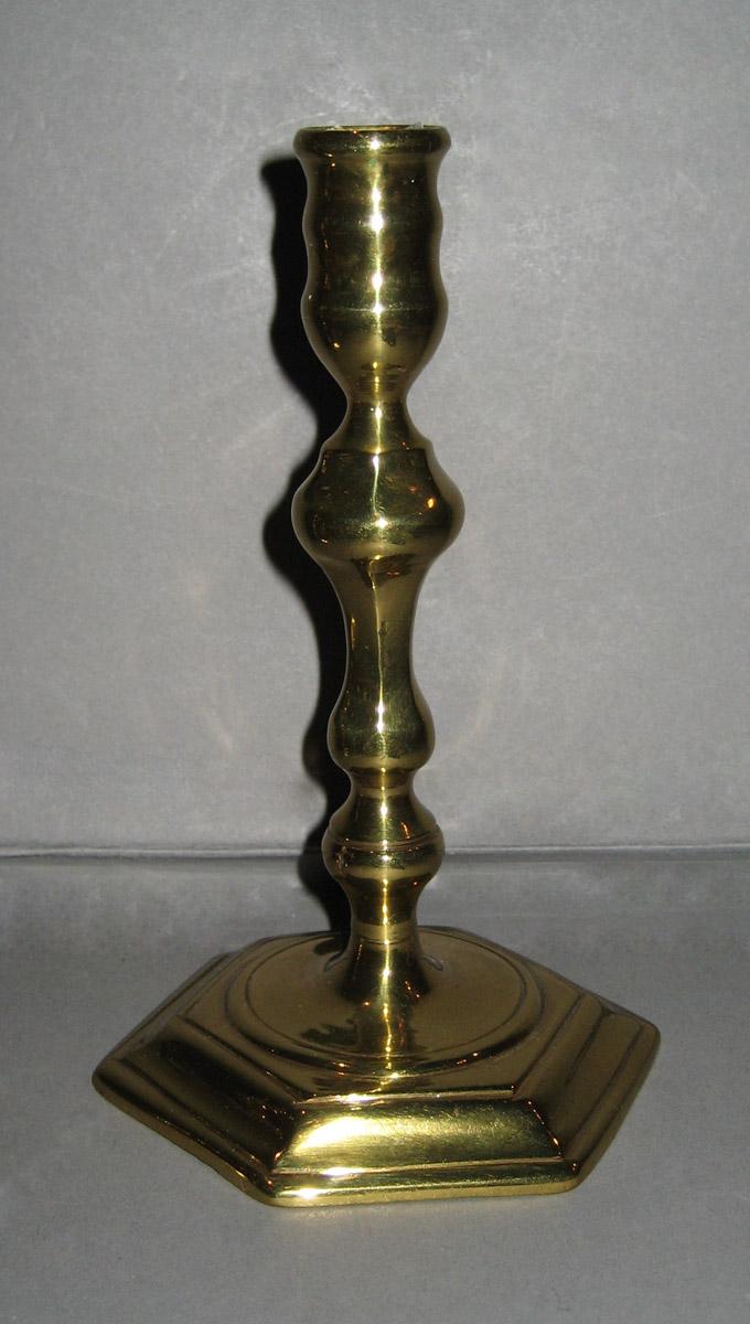 1961.1554.002 Candlestick