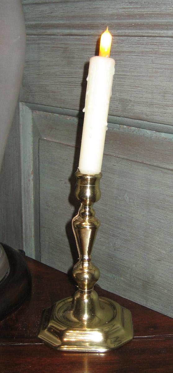 1961.1556.002 Candlestick