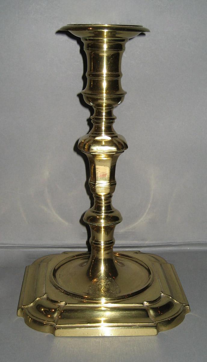 1961.1558.002 Candlestick