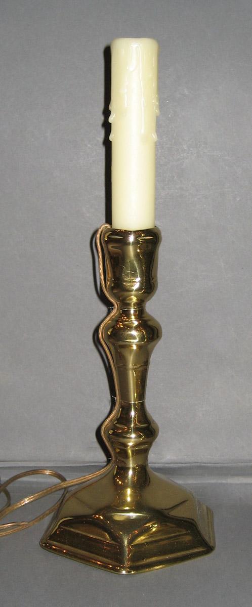 1961.1561.001 Candlestick