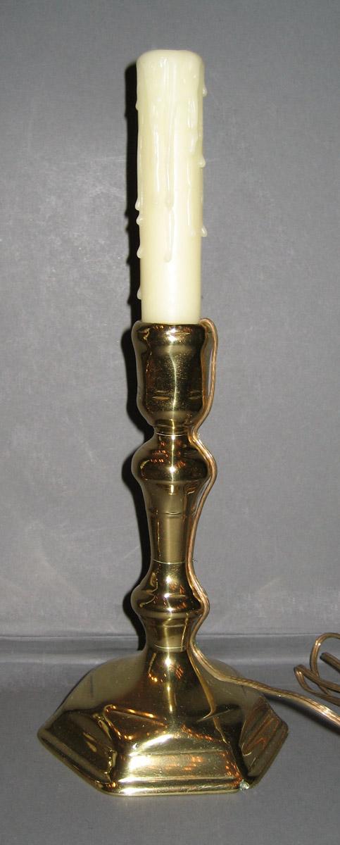 1961.1561.002 Candlestick