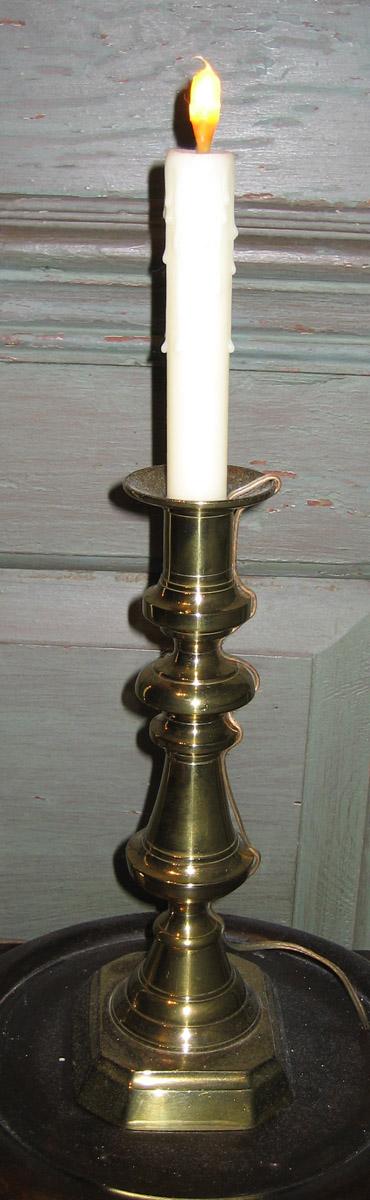 1961.1564.002 Candlestick