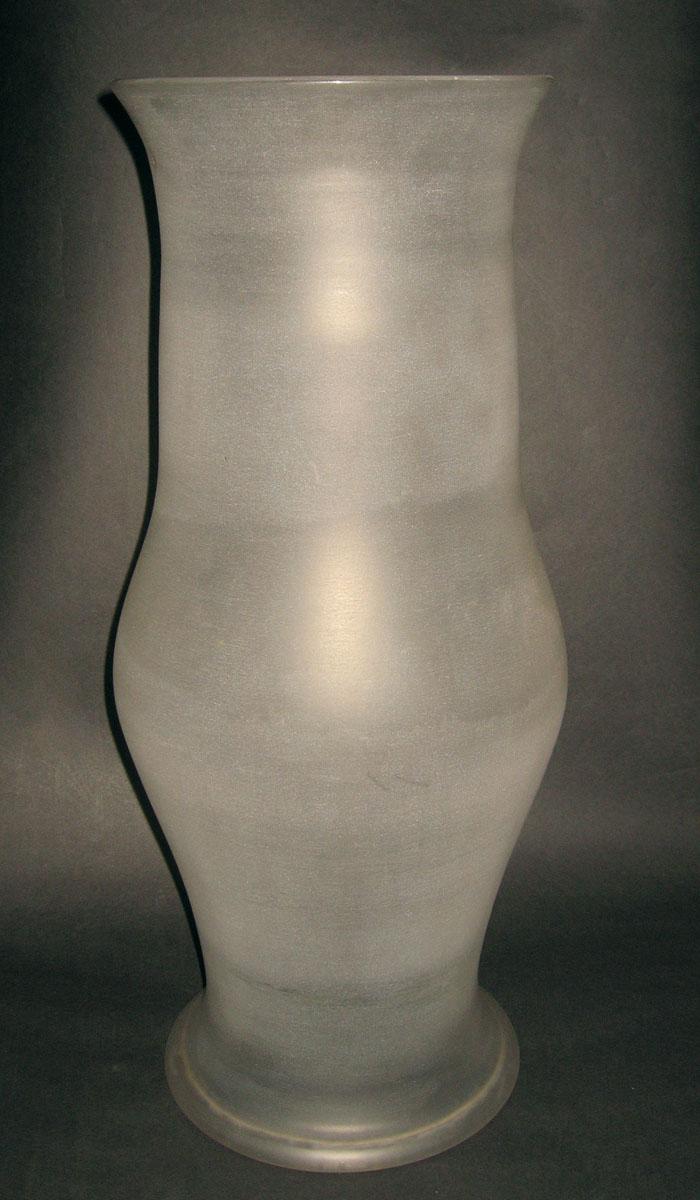 1961.1565 Glass candle shade