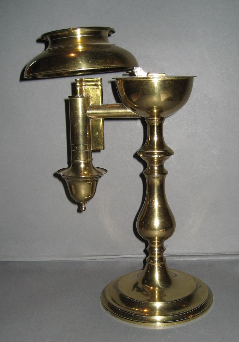1961.1569 Lamp
