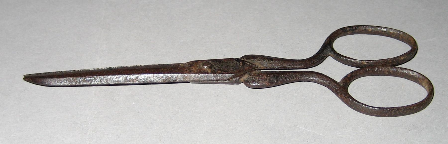 1961.1605 Scissors