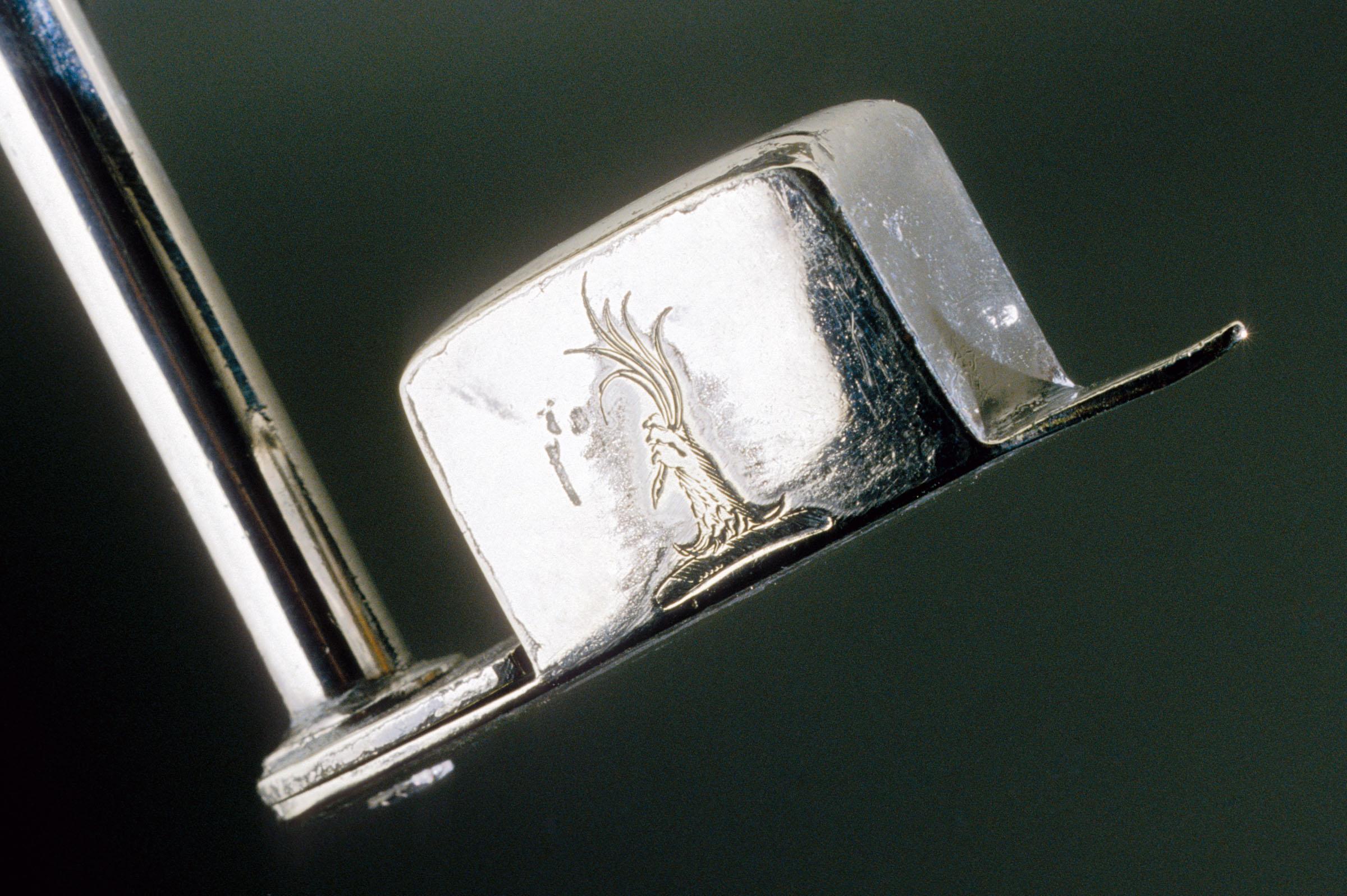 1961.1637 Snuffer, detail 2