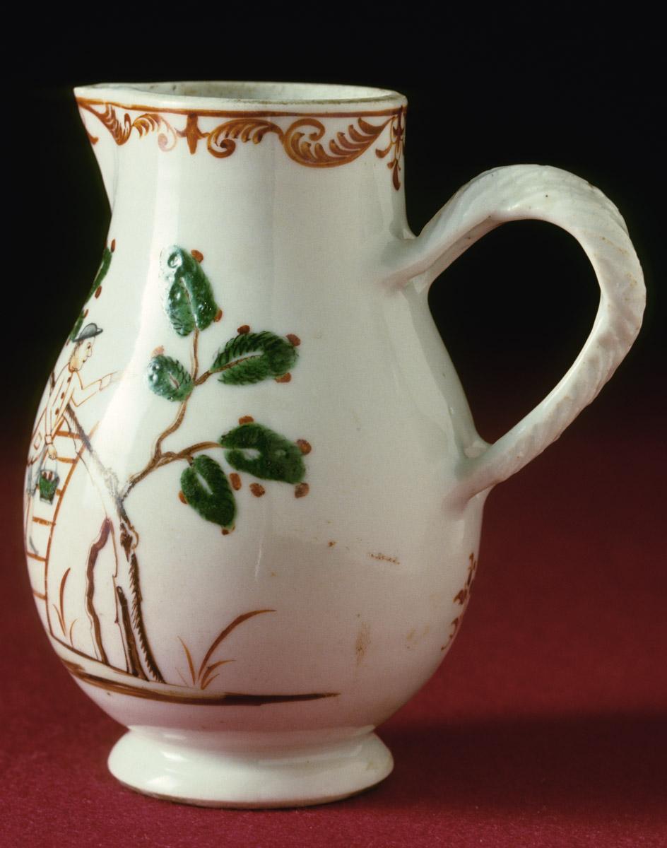 1961.1665 Porcelain, cream or milk jug