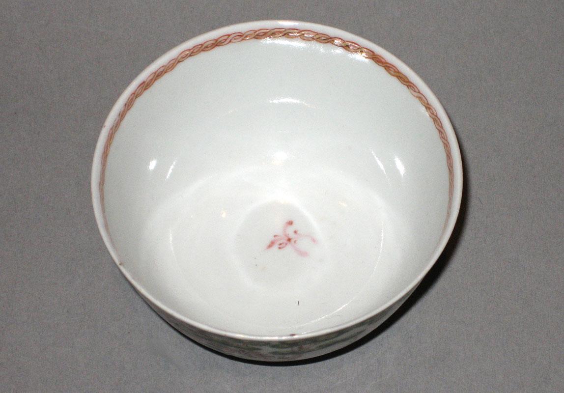 1961.1674a Teabowl upper