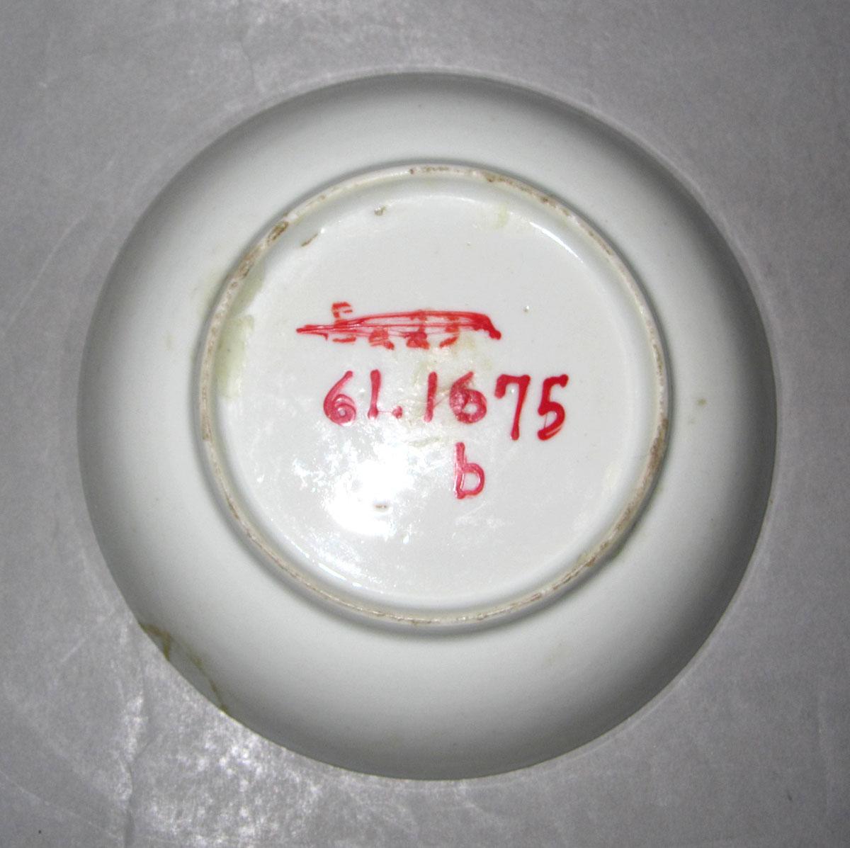 1961.1675 B Porcelain saucer underside