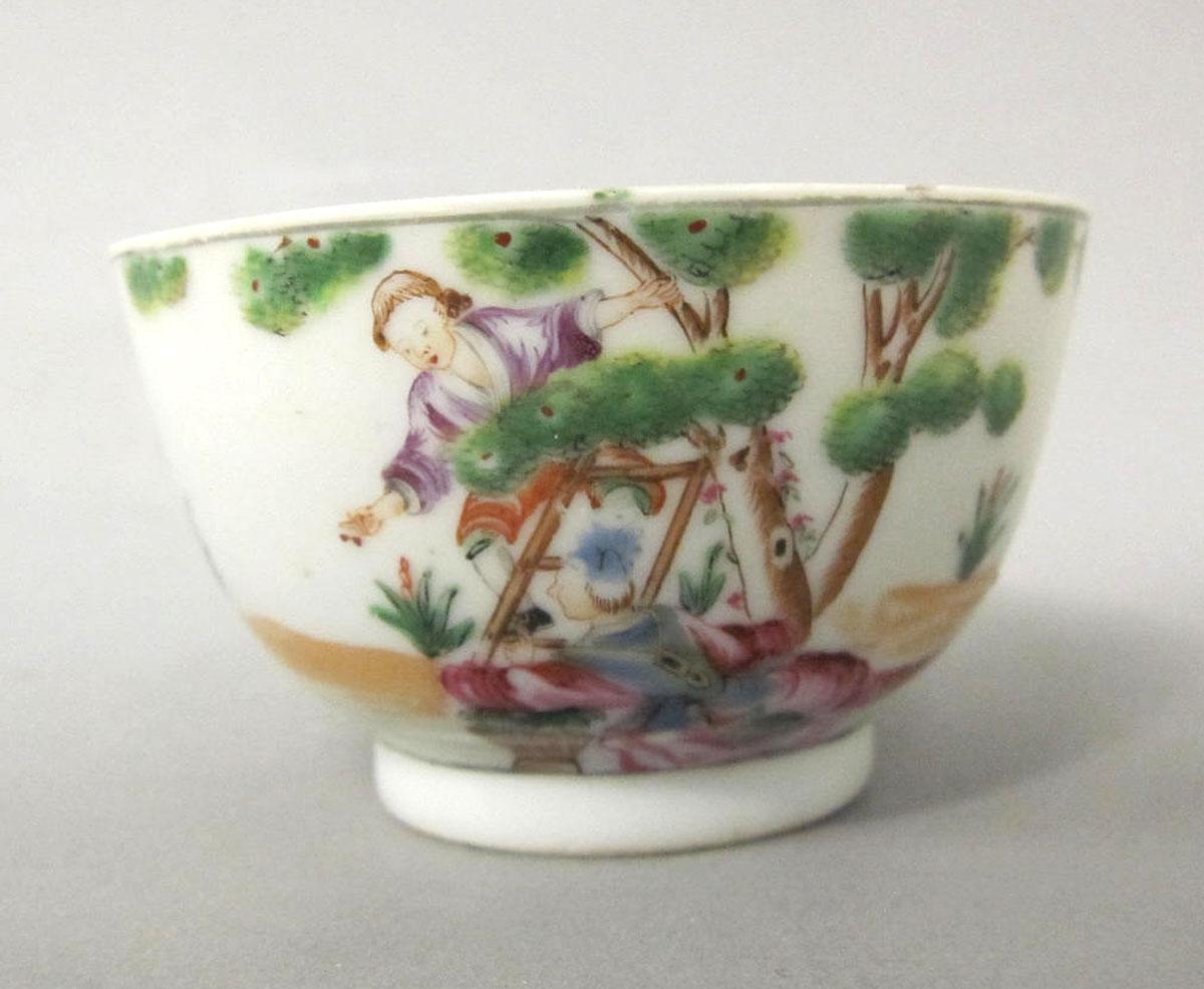 1961.1676 A Porcelain teabowl