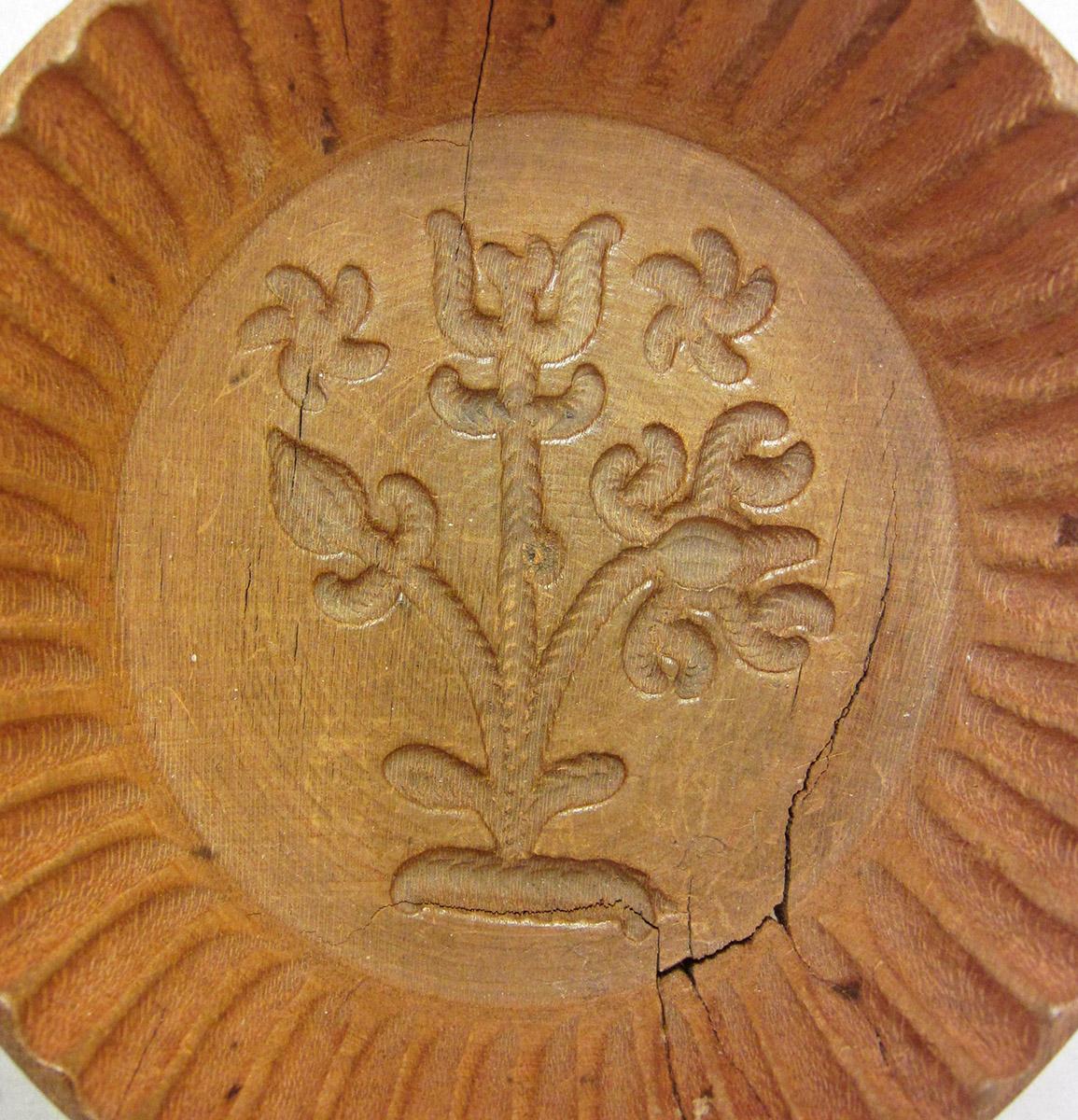 1961.1735, Butter mold, carving detail