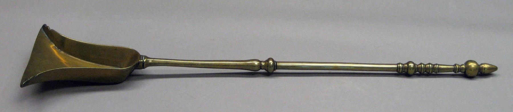 1961.1787 Shovel
