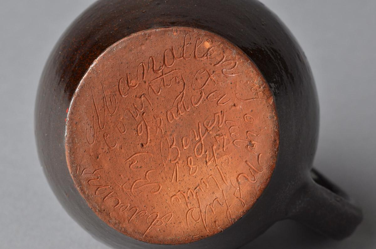 1962.0014 Jug, underside
