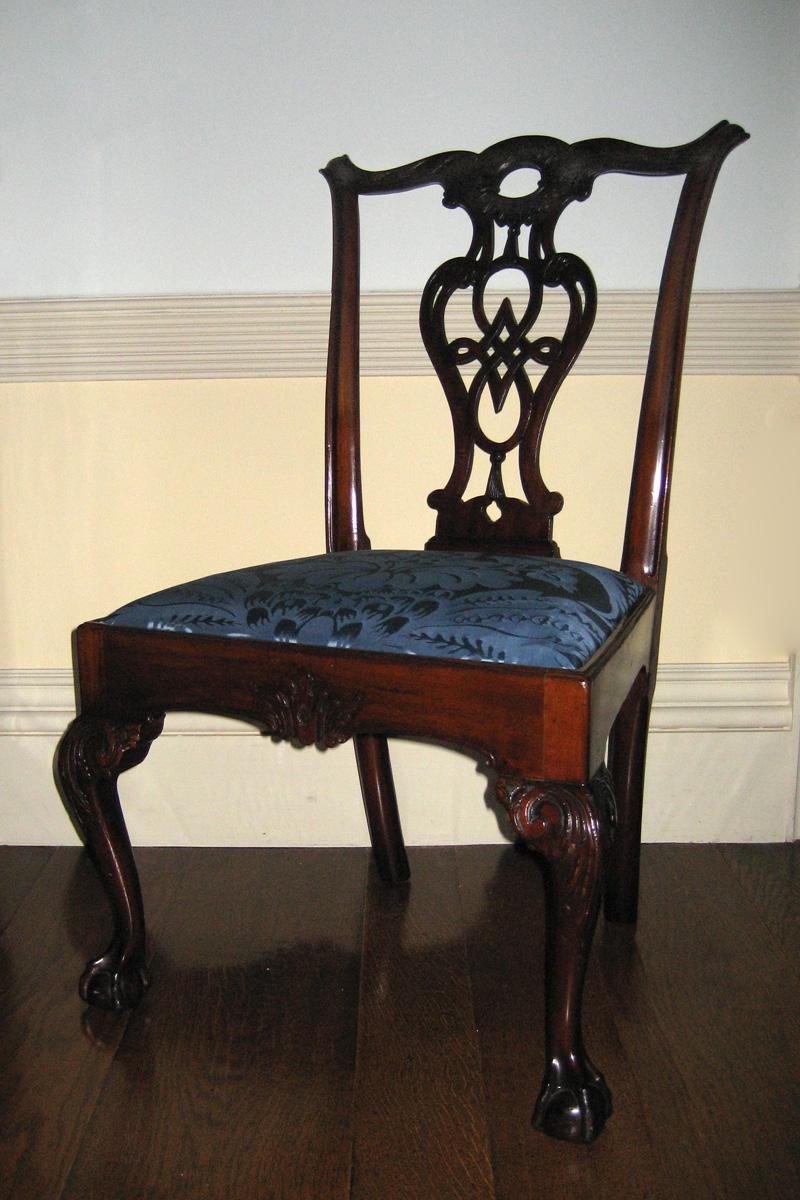 1962.0019.002 Chair and unnumbered slip seat view 1