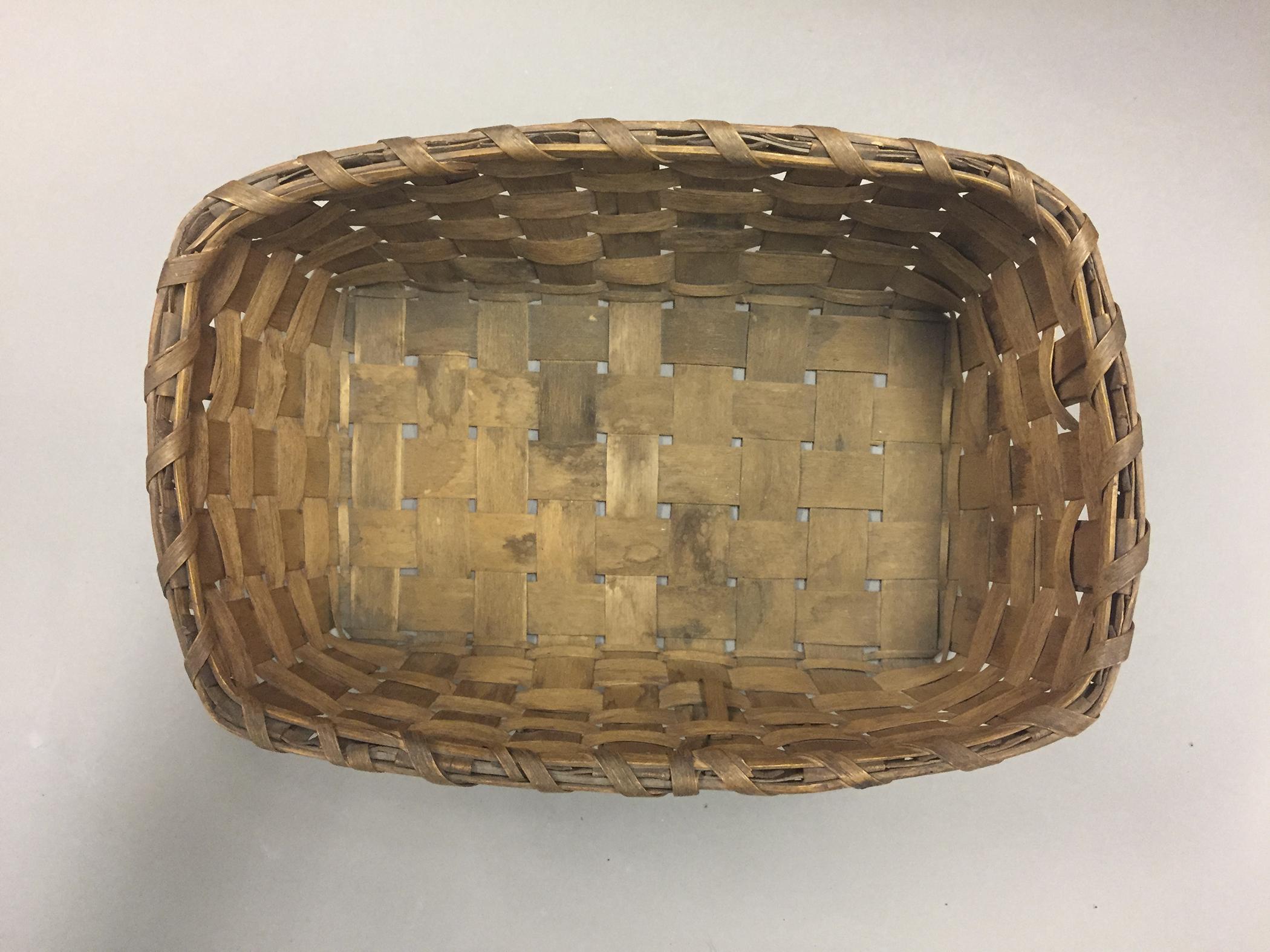 1962.0039 Basket, view 4