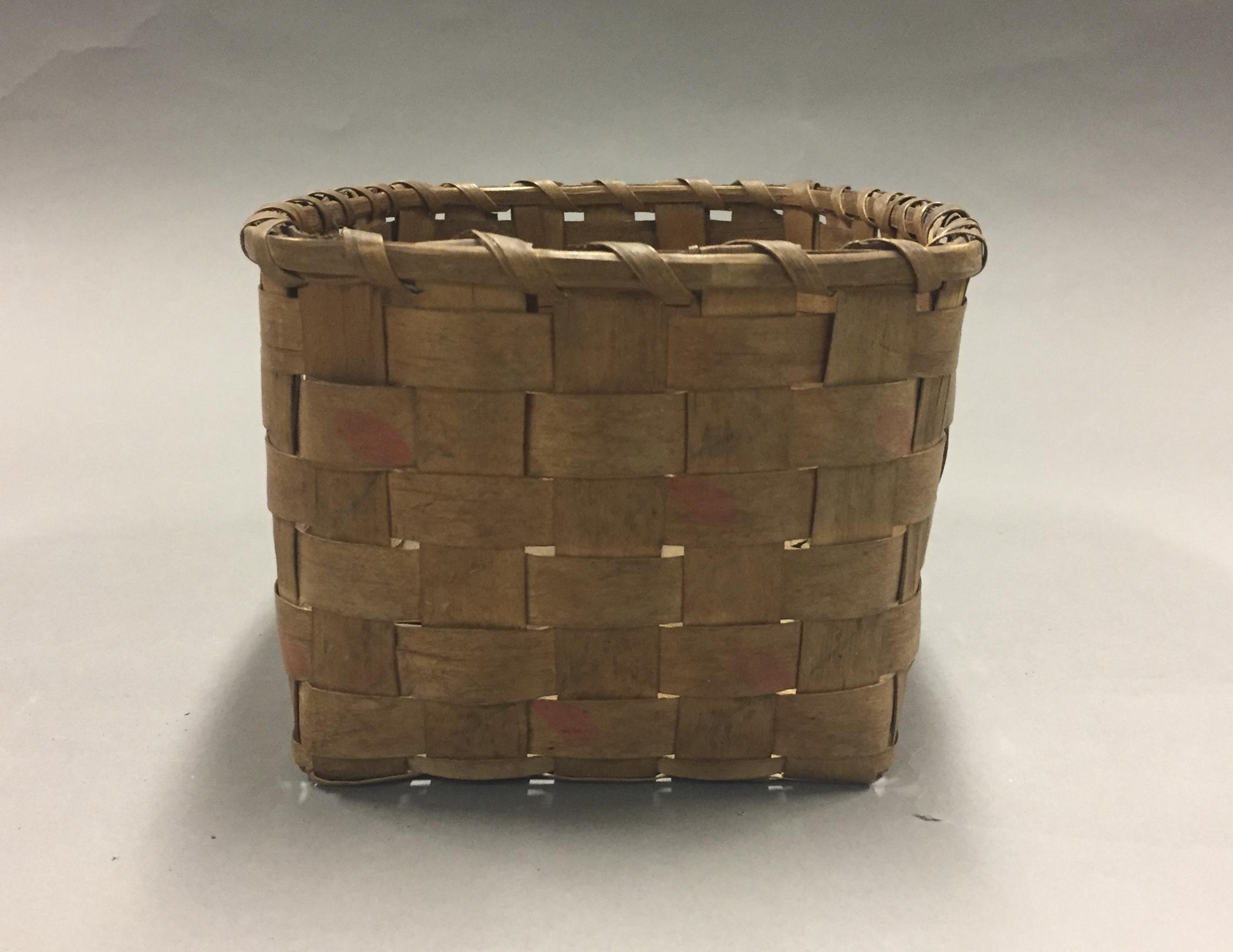 1962.0039 Basket, view 5