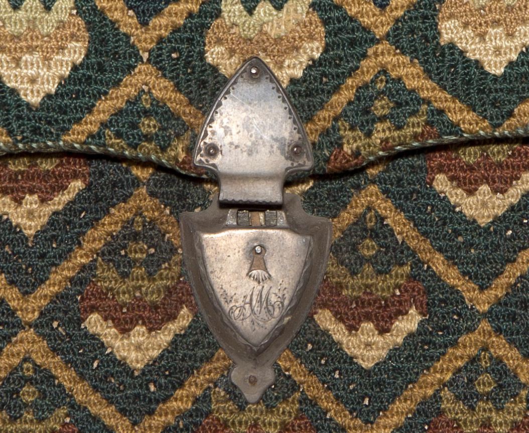 1962.0054 Pocketbook Detail
