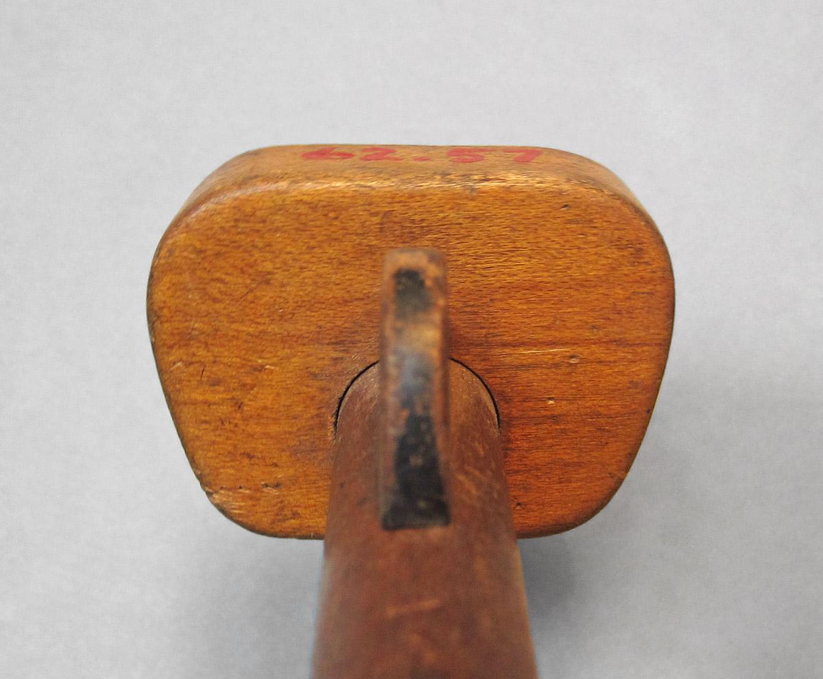 1962.0057, Gauge, fence side 1