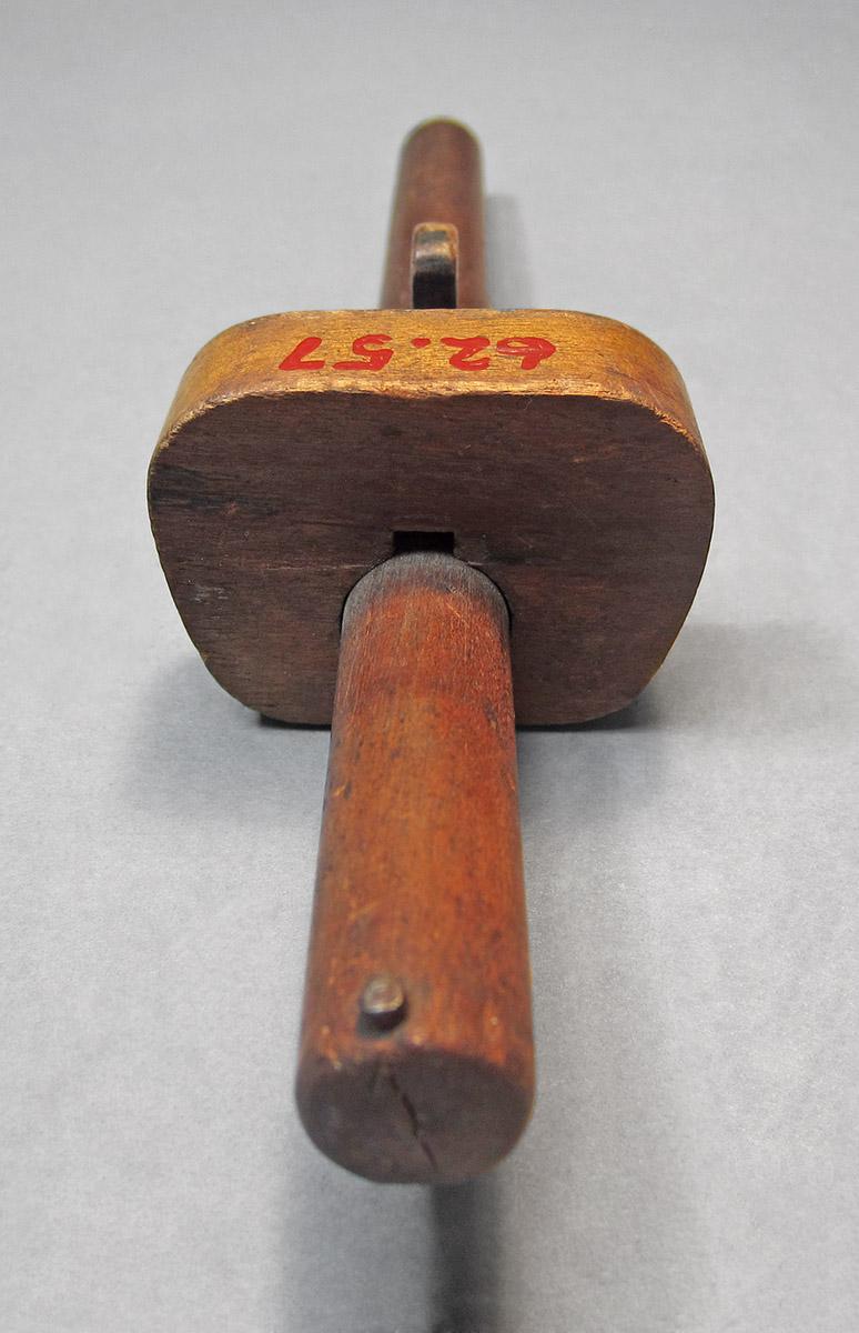 1962.0057, Gauge, fence side 2