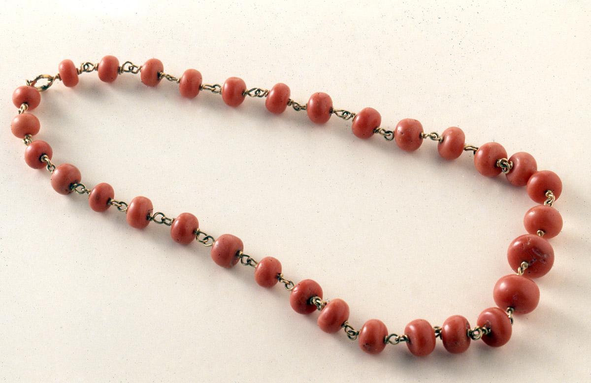 1962.0085.002 Necklace