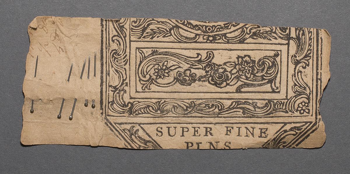 1962.0102 Pin Paper