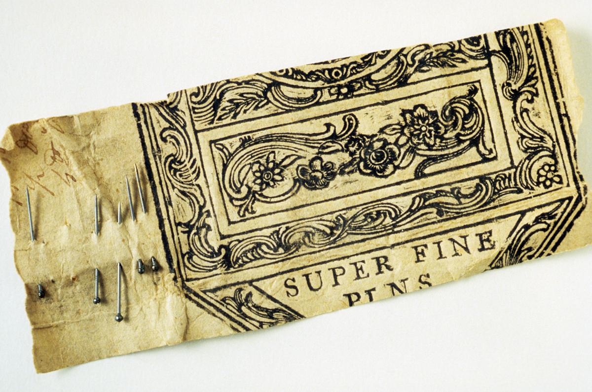 1962.0102 Pins and Paper