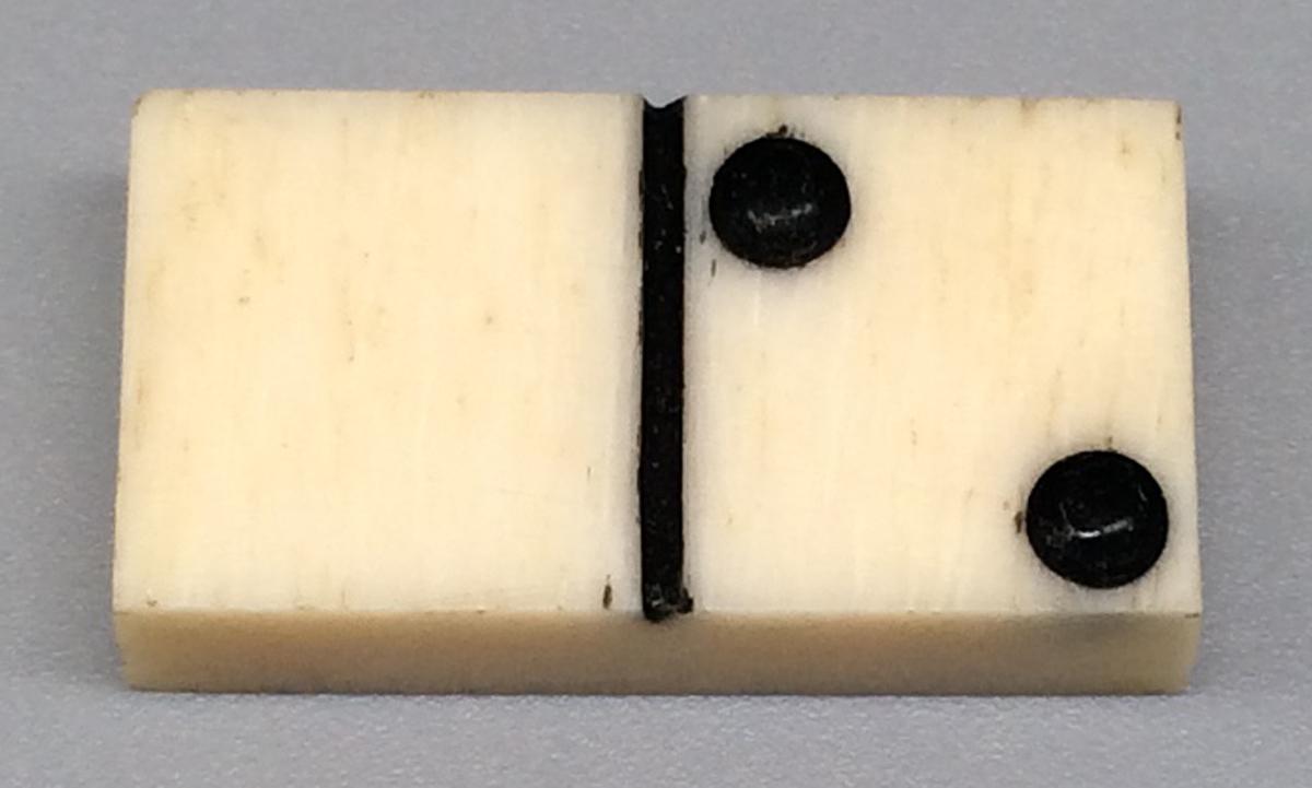 1962.0111.004 Domino, view 1