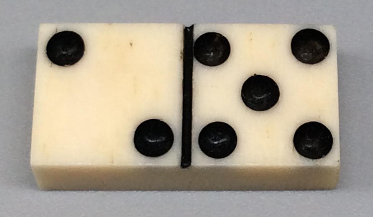 1962.0111.016 Domino, view 1