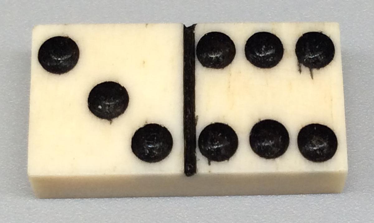 1962.0111.020 Domino, view 1