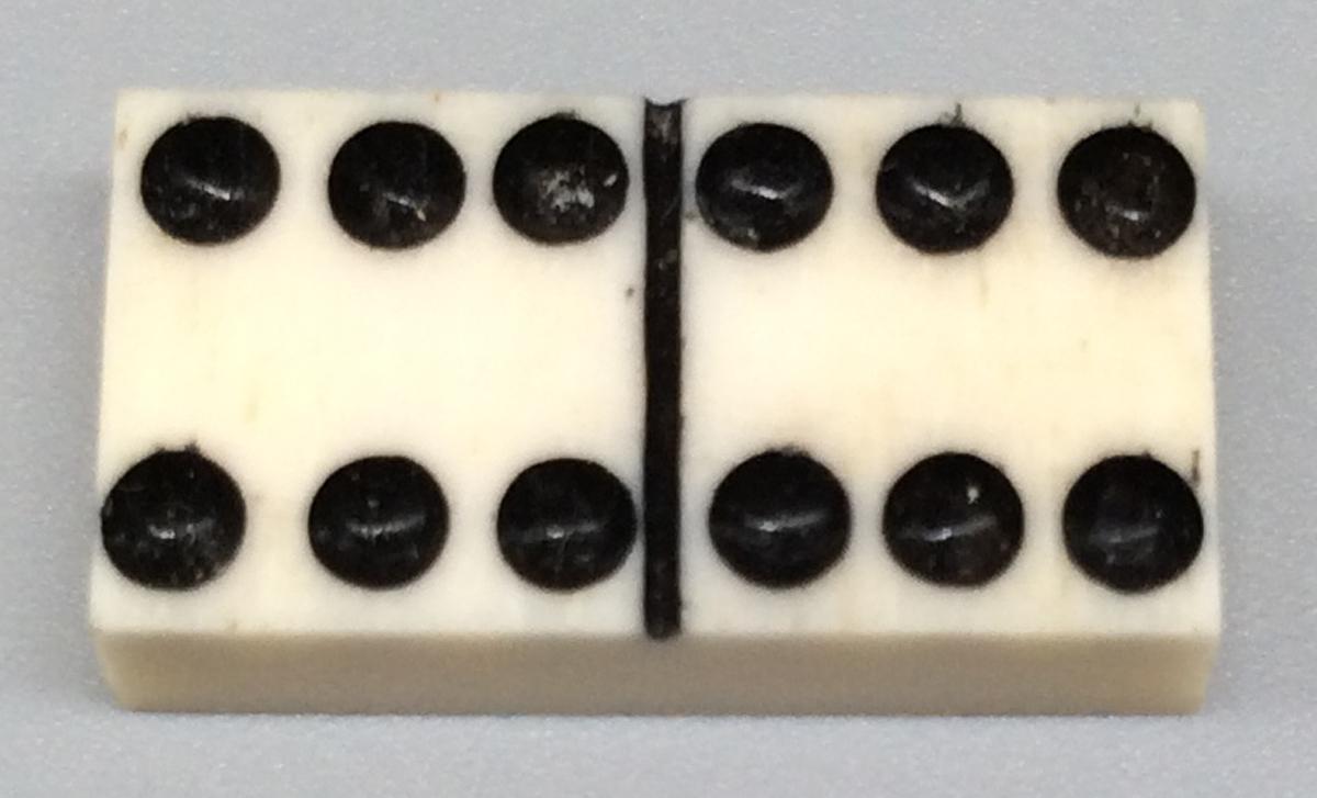 1962.0111.029 Domino, view 1