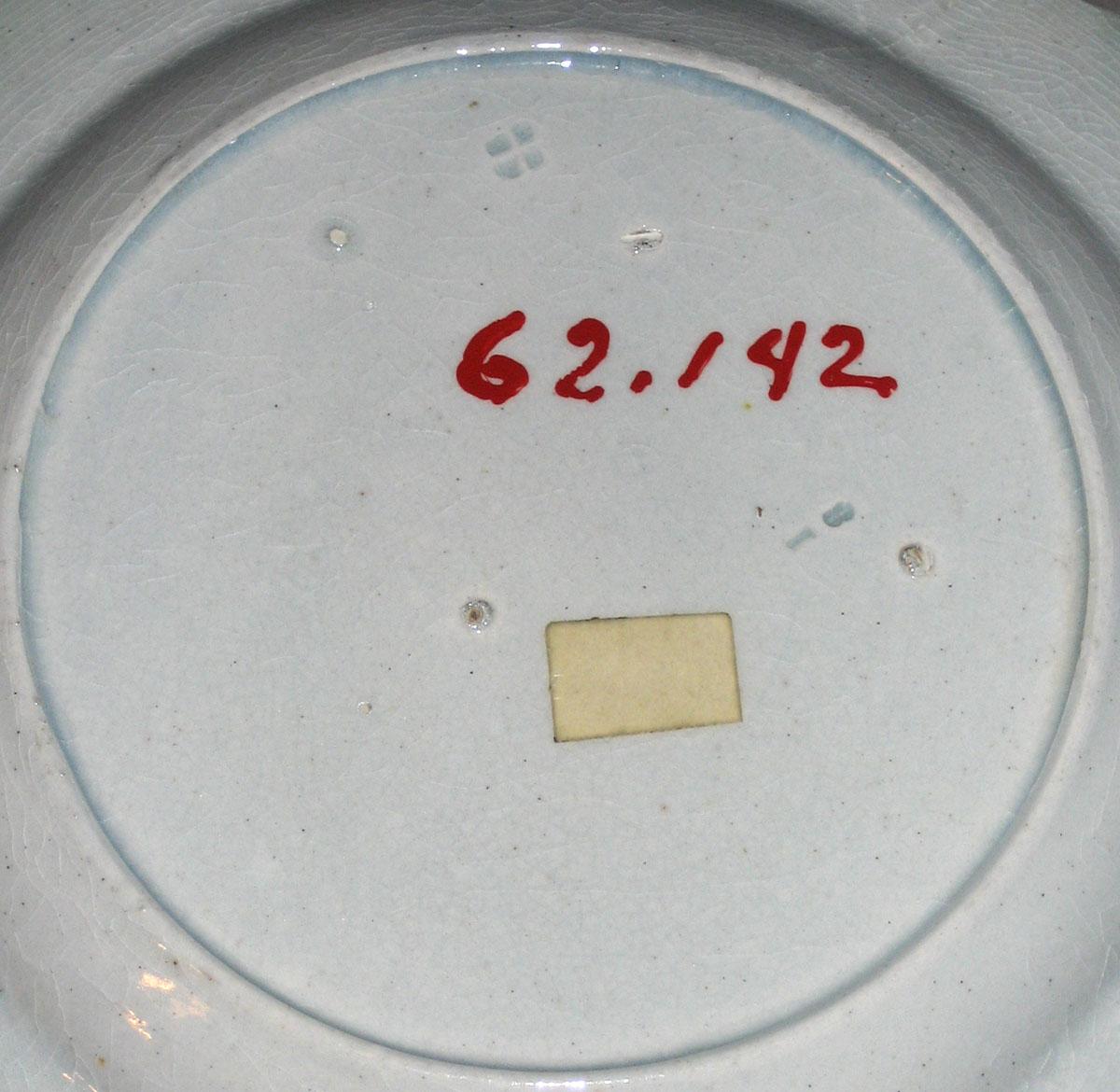1962.0142 Plate (underside)