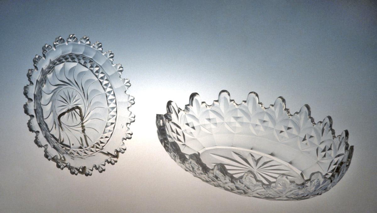 1962.0154.001 Plate, 1962.0153.005 Dish