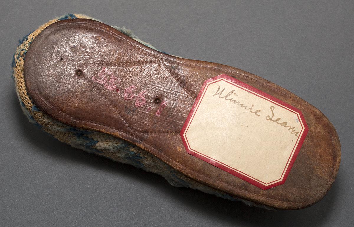 1955.0066.001 Child's Shoe, View 3