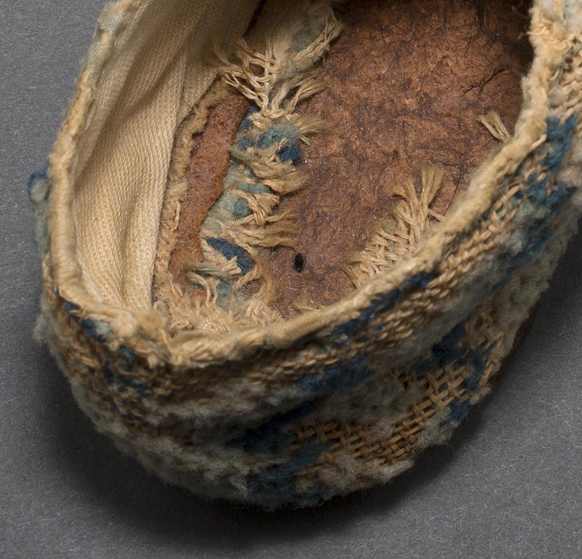 1955.0066.002 Child's Shoe, View 2 Detail