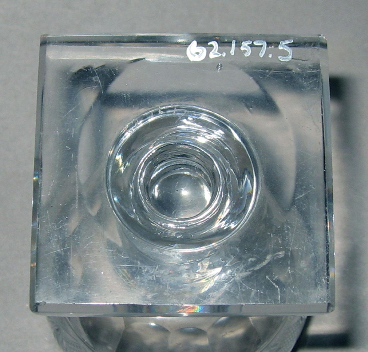 1962.0157.005 Glass wineglass (underside)