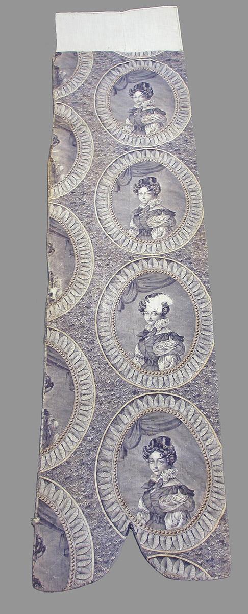 1962.0195.006 Textile, printed obverse